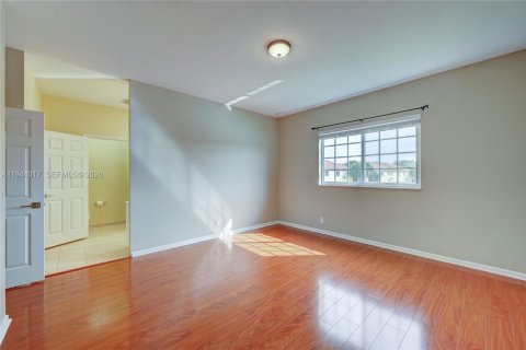 Townhouse in Oakland Park, Florida 3 bedrooms, 140.65 sq.m. № 2000855 - photo 24