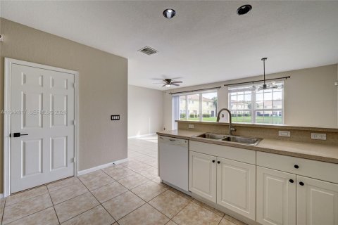 Townhouse in Oakland Park, Florida 3 bedrooms, 140.65 sq.m. № 2000855 - photo 9