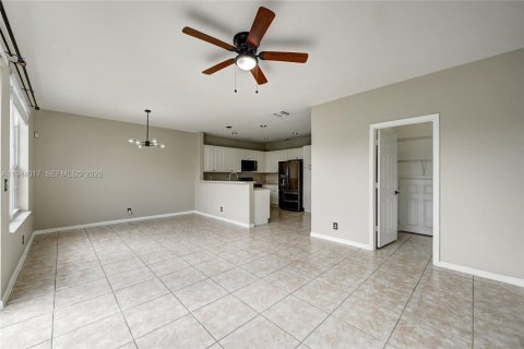Townhouse in Oakland Park, Florida 3 bedrooms, 140.65 sq.m. № 2000855 - photo 12