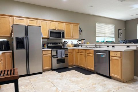 Casa en venta en Orlando, Florida, 3 dormitorios, 171.5 m2 № 1904584 - foto 3