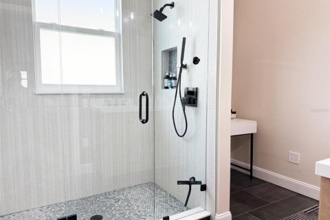 Casa en venta en Orlando, Florida, 3 dormitorios, 171.5 m2 № 1904584 - foto 6