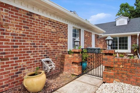 Condo in Orlando, Florida, 2 bedrooms  № 2204564 - photo 2