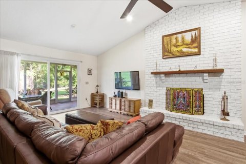 Condo in Orlando, Florida, 2 bedrooms  № 2204564 - photo 18