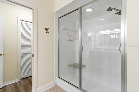 Condo in Orlando, Florida, 2 bedrooms  № 2204564 - photo 27