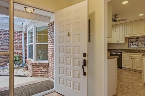 Condo in Orlando, Florida, 2 bedrooms  № 2204564 - photo 7