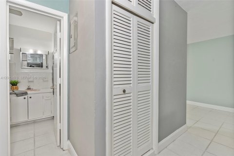Touwnhouse à vendre à Sunrise, Floride: 2 chambres, 51.1 m2 № 2076258 - photo 20