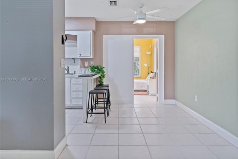 Touwnhouse à vendre à Sunrise, Floride: 2 chambres, 51.1 m2 № 2076258 - photo 9