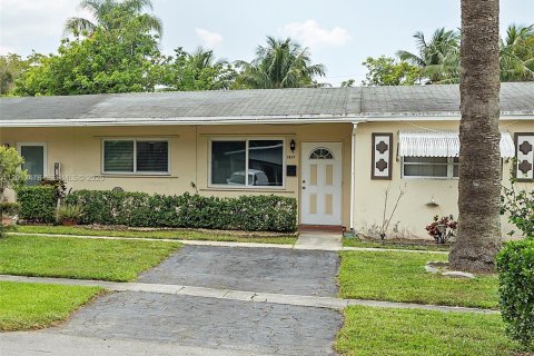 Touwnhouse à vendre à Sunrise, Floride: 2 chambres, 51.1 m2 № 2076258 - photo 4