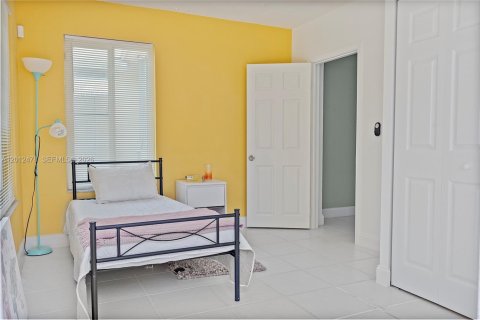 Touwnhouse à vendre à Sunrise, Floride: 2 chambres, 51.1 m2 № 2076258 - photo 16