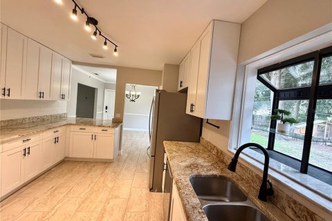 Casa en venta en Brandon, Florida, 4 dormitorios, 194.54 m2 № 1914857 - foto 17