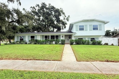 Casa en venta en Brandon, Florida, 4 dormitorios, 194.54 m2 № 1914857 - foto 1