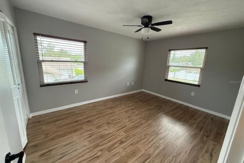 Casa en venta en Brandon, Florida, 4 dormitorios, 194.54 m2 № 1914857 - foto 28