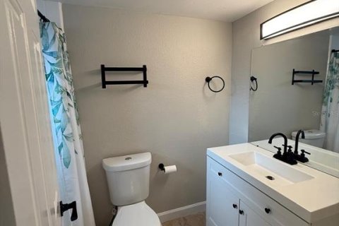 Casa en venta en Brandon, Florida, 4 dormitorios, 194.54 m2 № 1914857 - foto 27
