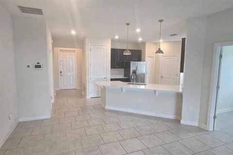 Apartamento en alquiler en Davenport, Florida, 3 dormitorios, 156.08 m2 № 2217000 - foto 14