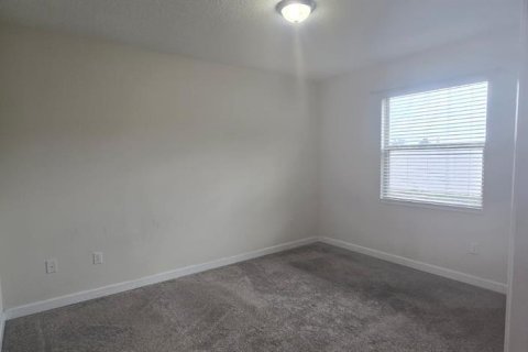 Apartamento en alquiler en Davenport, Florida, 3 dormitorios, 156.08 m2 № 2217000 - foto 19
