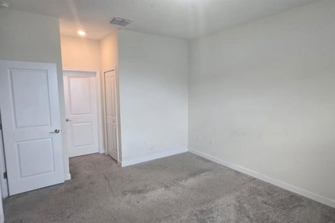 Apartamento en alquiler en Davenport, Florida, 3 dormitorios, 156.08 m2 № 2217000 - foto 22