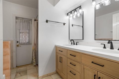 Villa ou maison à louer à Plantation, Floride: 4 chambres, 220.55 m2 № 1978780 - photo 17