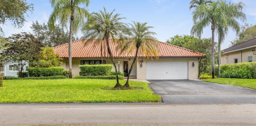 Villa ou maison à Plantation, Floride 4 chambres, 220.55 m2 № 1978780