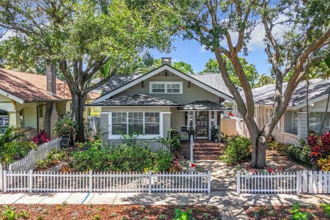 Villa ou maison à vendre à Saint Petersburg, Floride: 3 chambres, 197.42 m2 № 1781389 - photo 1