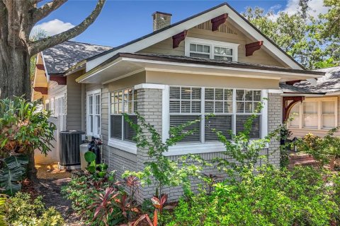 Villa ou maison à vendre à Saint Petersburg, Floride: 3 chambres, 197.42 m2 № 1781389 - photo 2