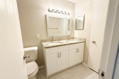 Villa ou maison à vendre à Orlando, Floride: 3 chambres, 156.45 m2 № 2212516 - photo 10