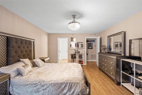 Condominio en venta en Orlando, Florida, 2 dormitorios, 121.14 m2 № 1725790 - foto 16
