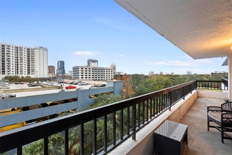 Condominio en venta en Orlando, Florida, 2 dormitorios, 121.14 m2 № 1725790 - foto 13
