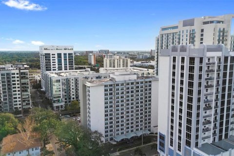 Condominio en venta en Orlando, Florida, 2 dormitorios, 121.14 m2 № 1725790 - foto 1