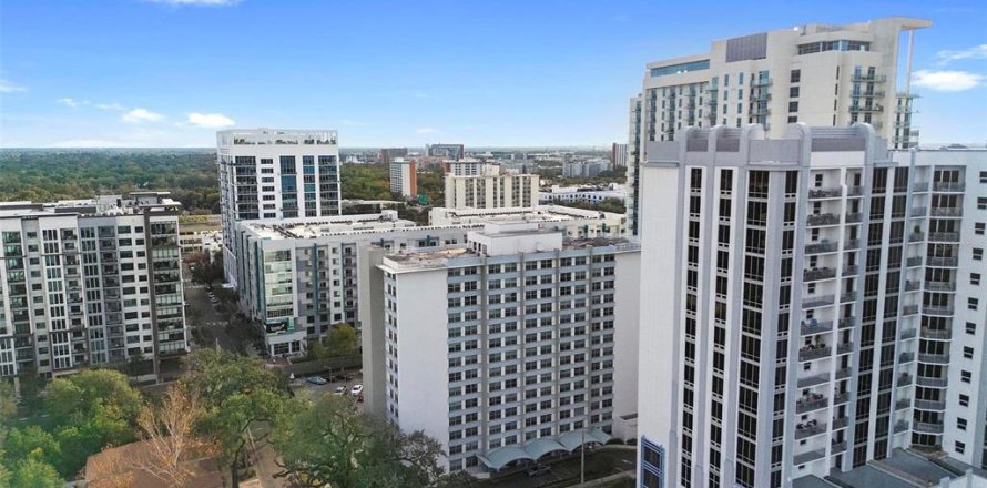 Condominio en Orlando, Florida, 2 dormitorios № 1725790