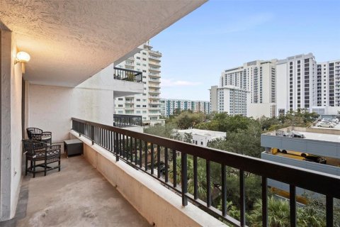 Condominio en venta en Orlando, Florida, 2 dormitorios, 121.14 m2 № 1725790 - foto 14