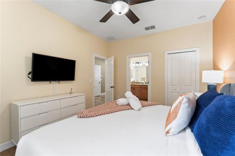 House in Davenport, Florida 8 bedrooms, 363.15 sq.m. № 1405398 - photo 24