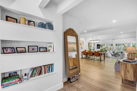 House in Key Biscayne, Florida 5 bedrooms № 2013252 - photo 5