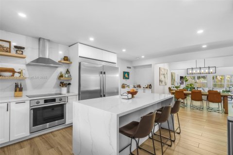 House in Key Biscayne, Florida 5 bedrooms № 2013252 - photo 17