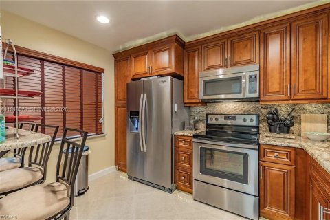 Снять в аренду квартиру в Кейп-Корал, Флорида 2 спальни, № 2004375 - фото 10