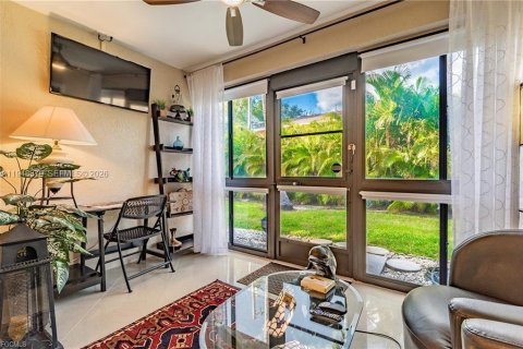 Снять в аренду квартиру в Кейп-Корал, Флорида 2 спальни, № 2004375 - фото 15