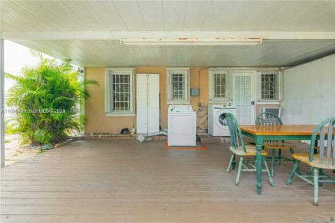 Снять в аренду виллу или дом в Майами, Флорида 2 спальни, 119.66м2, № 1989506 - фото 28