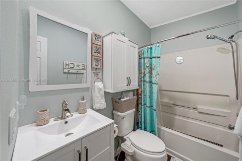 Apartamento en alquiler en Key Largo, Florida, 4 dormitorios, 180.6 m2 № 1941626 - foto 23