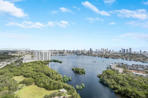 Купить кондоминиум в Норт-Майами-Бич, Флорида 1 спальня, 87.05м2, № 1956886 - фото 22