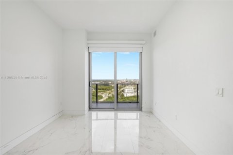 Купить кондоминиум в Норт-Майами-Бич, Флорида 1 спальня, 87.05м2, № 1956886 - фото 18