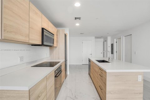 Купить кондоминиум в Норт-Майами-Бич, Флорида 1 спальня, 87.05м2, № 1956886 - фото 10