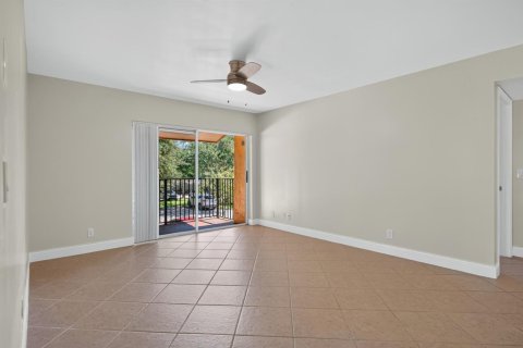 Condo in Plantation, Florida, 1 bedroom  № 2387936 - photo 4