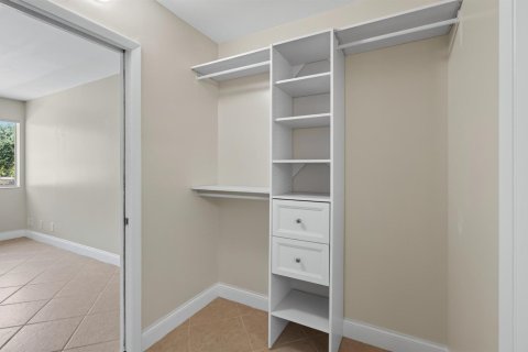 Condo in Plantation, Florida, 1 bedroom  № 2387936 - photo 15