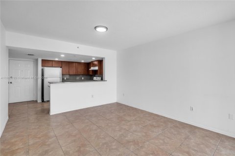 Condominio en venta en Miami, Florida, 1 dormitorio, 66.7 m2 № 2076988 - foto 4