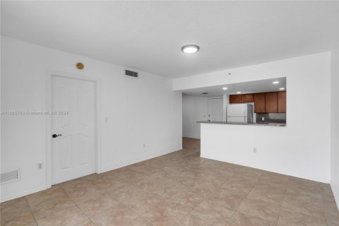 Condominio en venta en Miami, Florida, 1 dormitorio, 66.7 m2 № 2076988 - foto 5