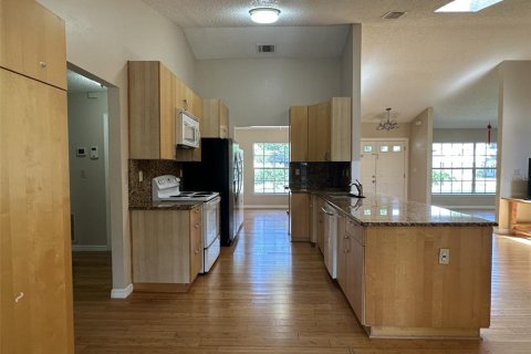 House in Orlando, Florida 4 bedrooms, 188.96 sq.m. № 1760576 - photo 13