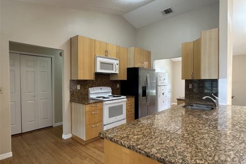 House in Orlando, Florida 4 bedrooms, 188.96 sq.m. № 1760576 - photo 14