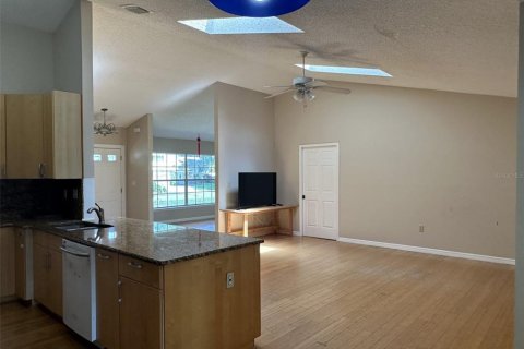 House in Orlando, Florida 4 bedrooms, 188.96 sq.m. № 1760576 - photo 15