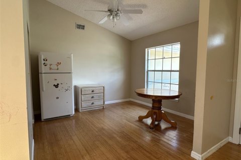 House in Orlando, Florida 4 bedrooms, 188.96 sq.m. № 1760576 - photo 8