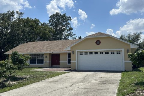 House in Orlando, Florida 4 bedrooms, 188.96 sq.m. № 1760576 - photo 1