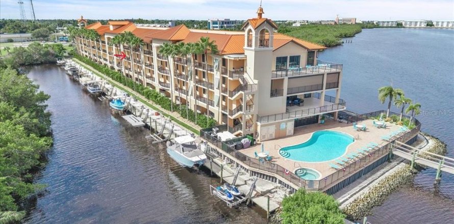 Condo à Punta Gorda, Floride, 3 chambres  № 2344548